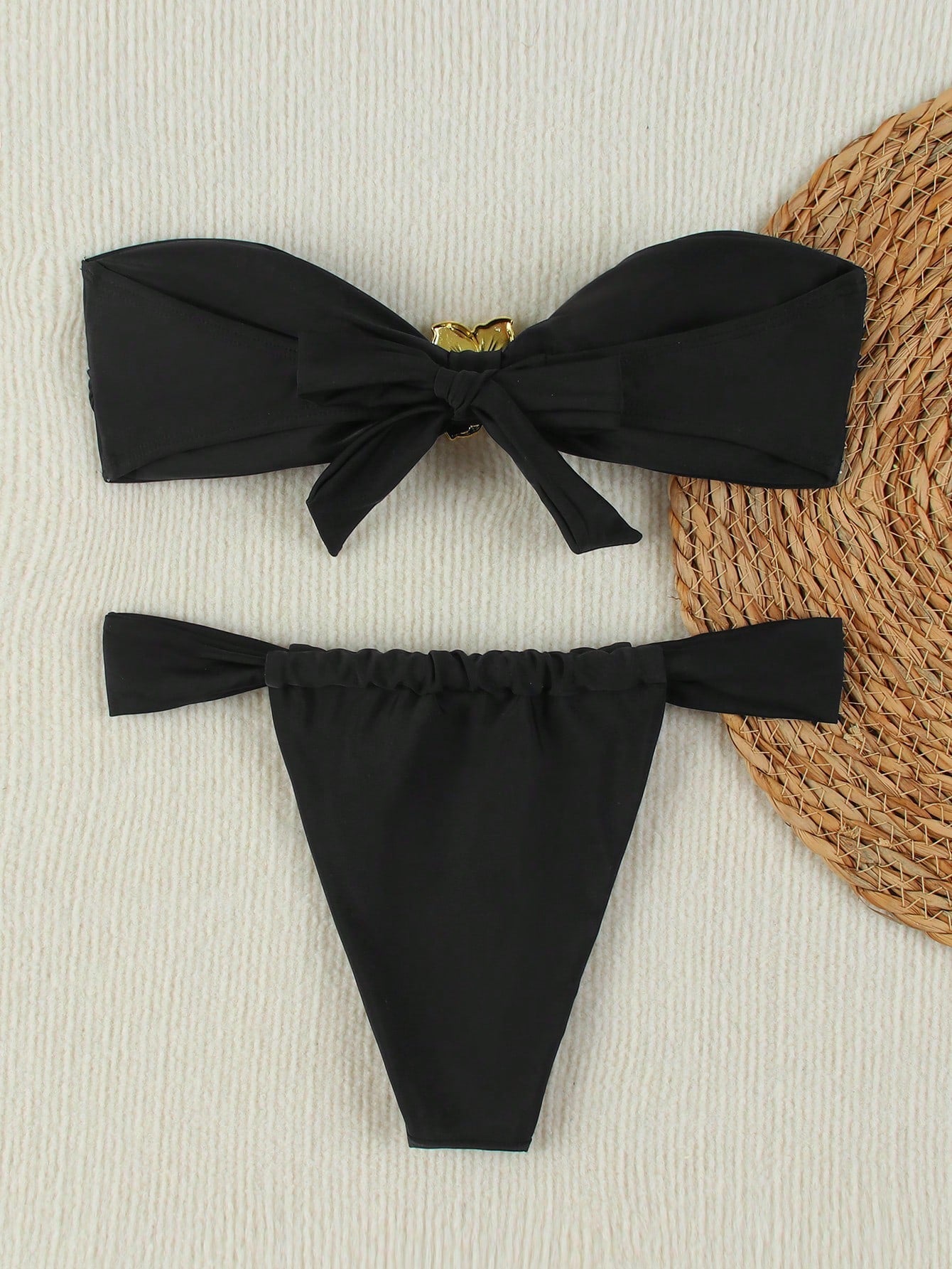 Biquíni Tomara que Caia com Calcinha Cortininha