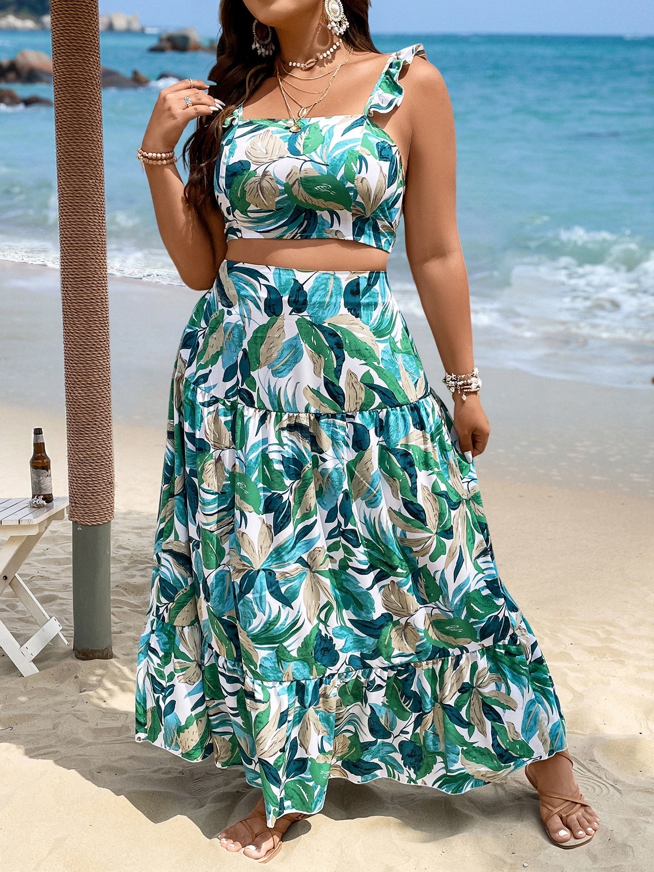 Conjunto Plus Size Tropical Casual com Babados