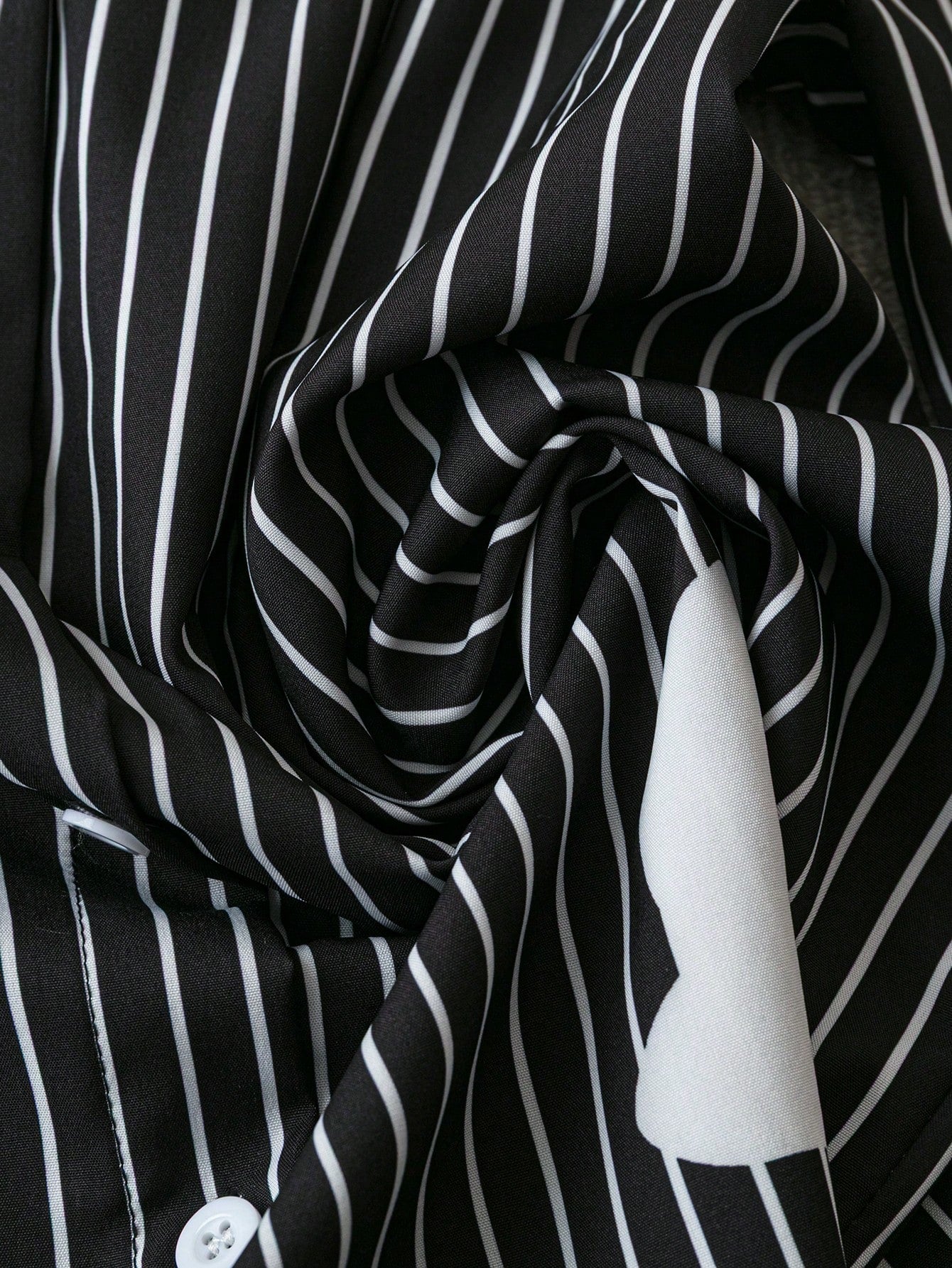 Camisa Listrada Com Flores