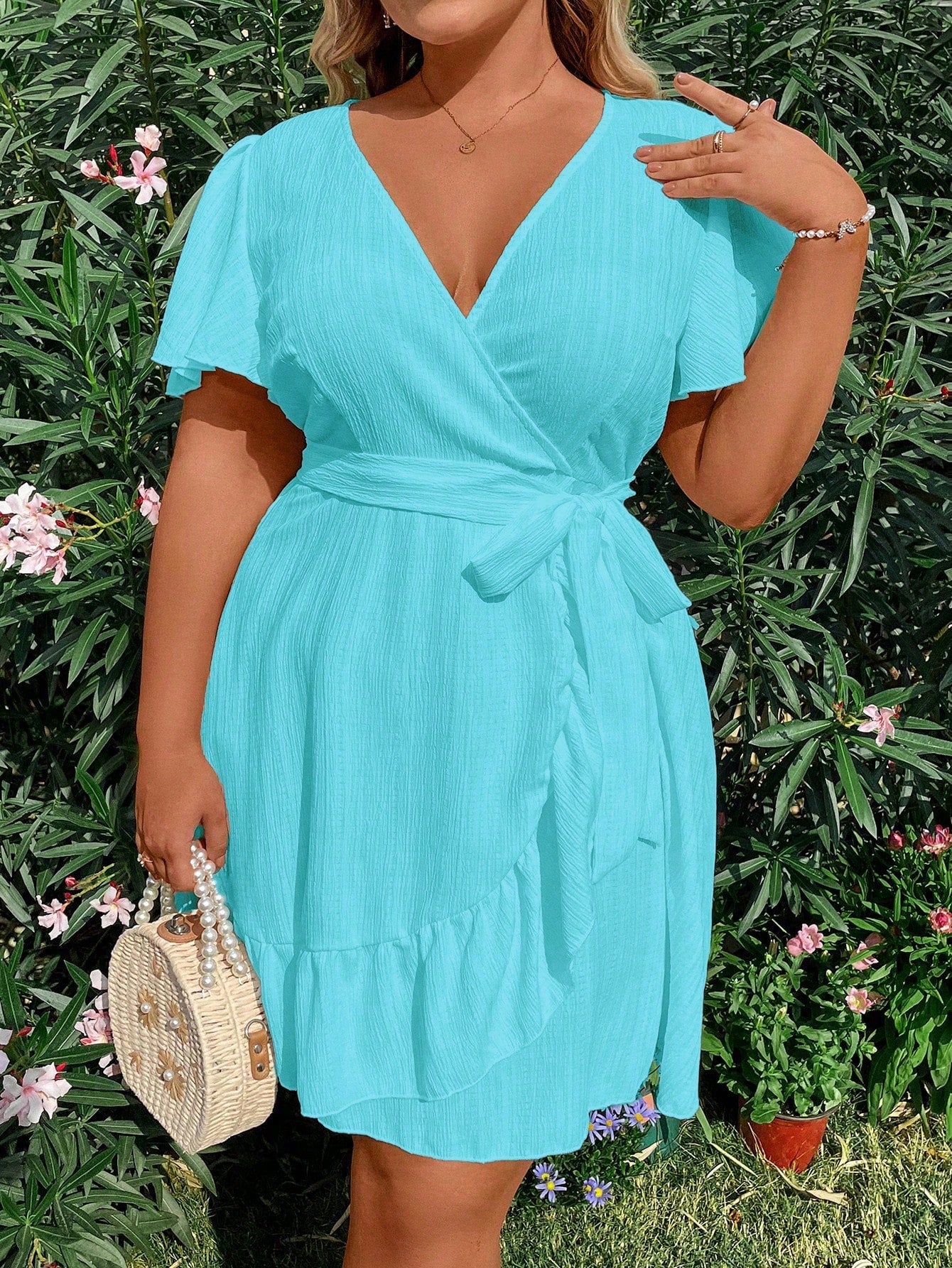 Vestido Plus Size Casual, Bainha com Babado e Manga Esvoaçant