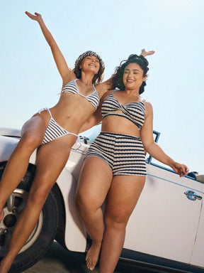 Biquíni Shorts Plus Size Listrado