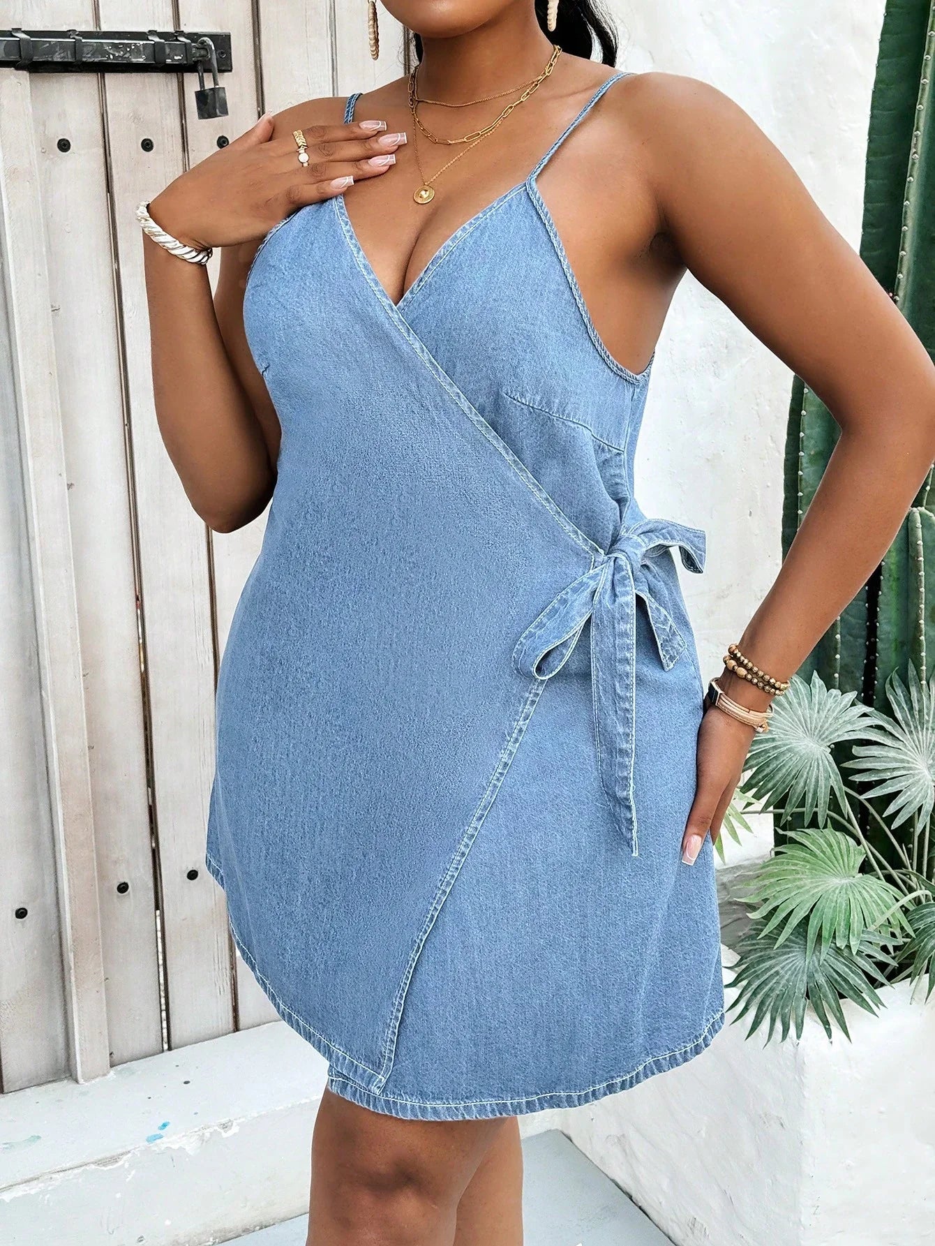 Vestido Jeans Transpassado Plus Size Lauren