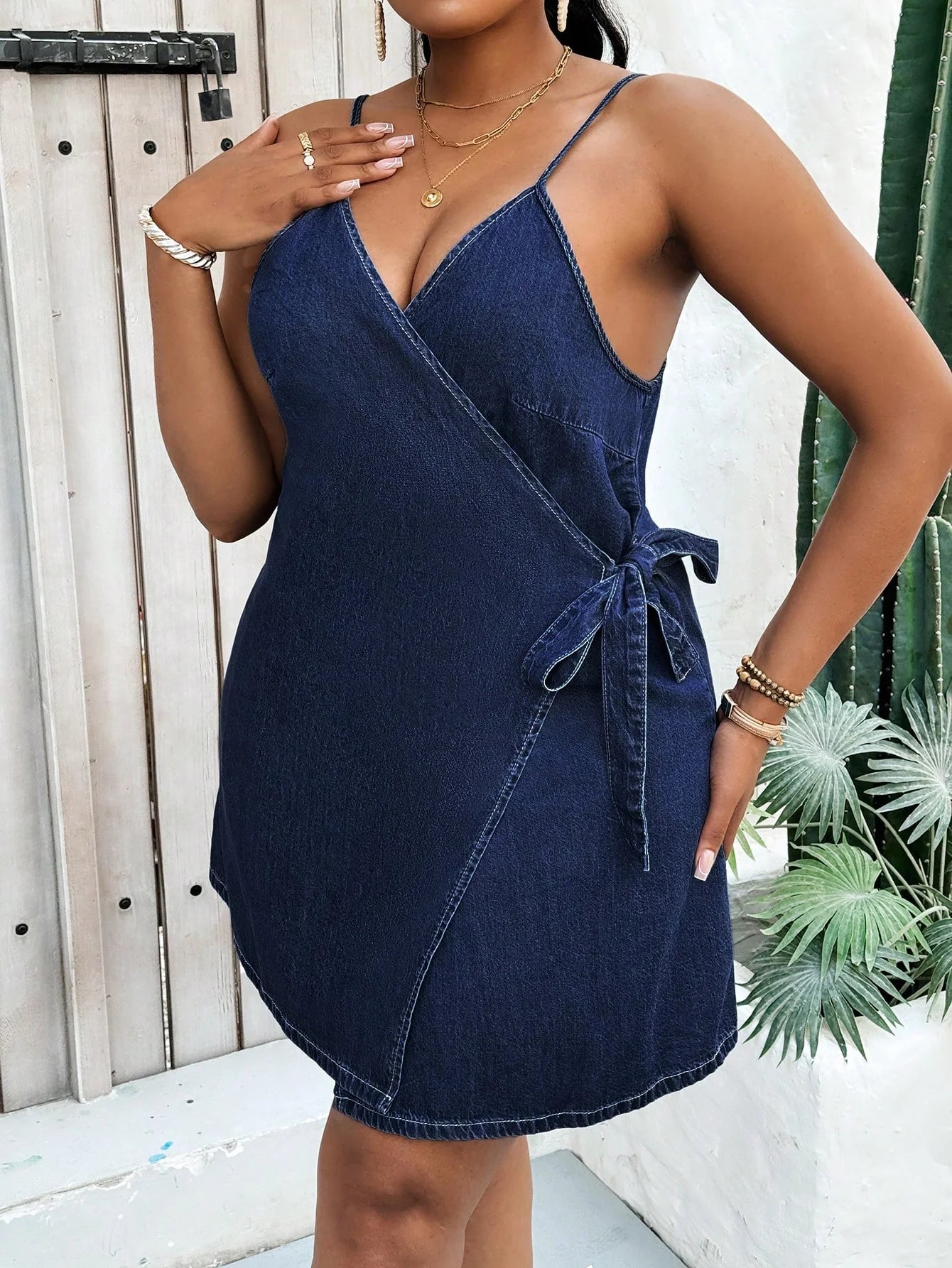 Vestido Jeans Transpassado Plus Size Lauren