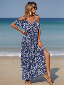 Vestido Longo Ombro à Mostra com Fenda e Estampa Floral