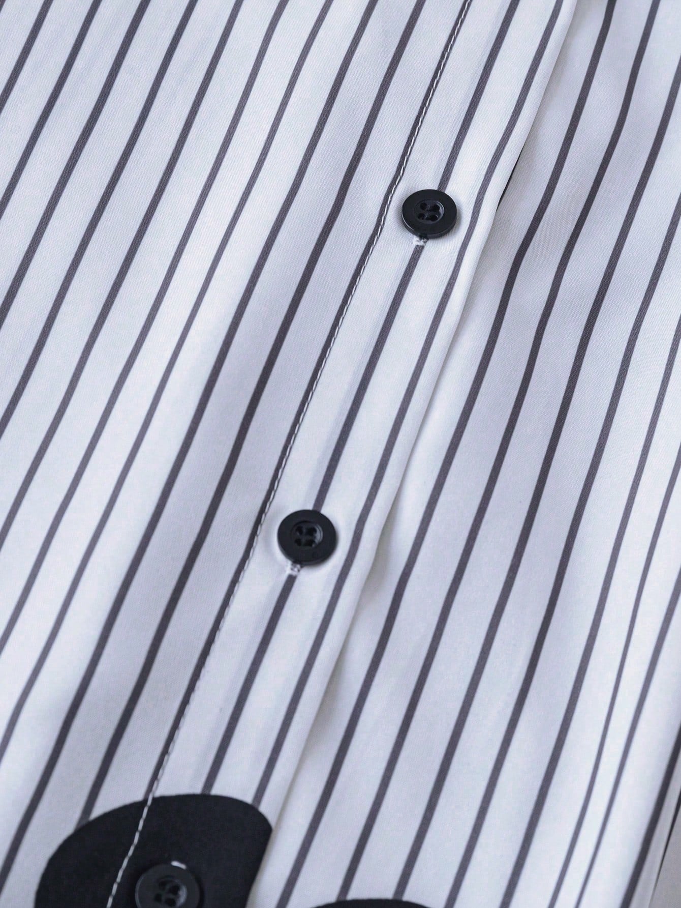 Camisa Listrada Com Flores