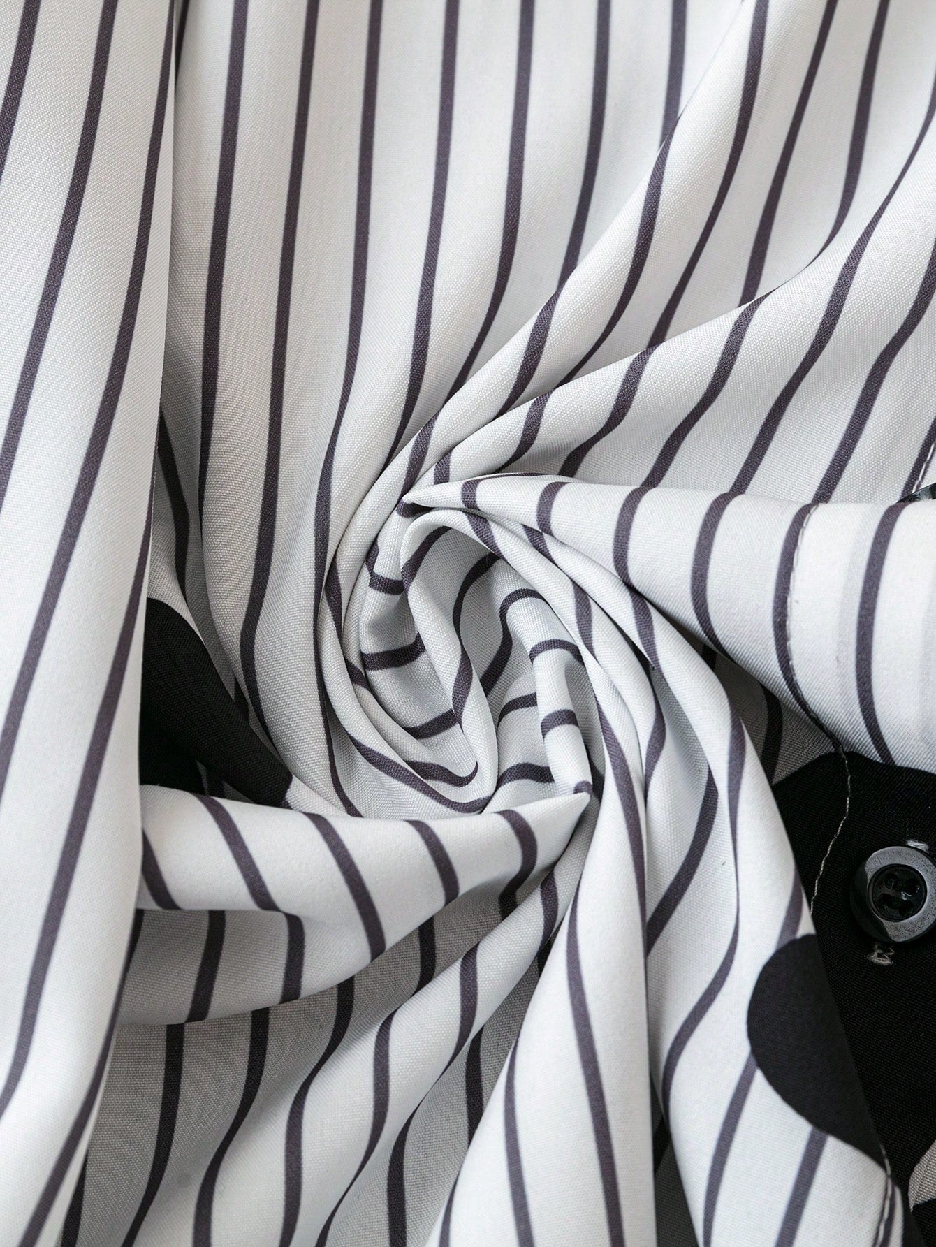 Camisa Listrada Com Flores