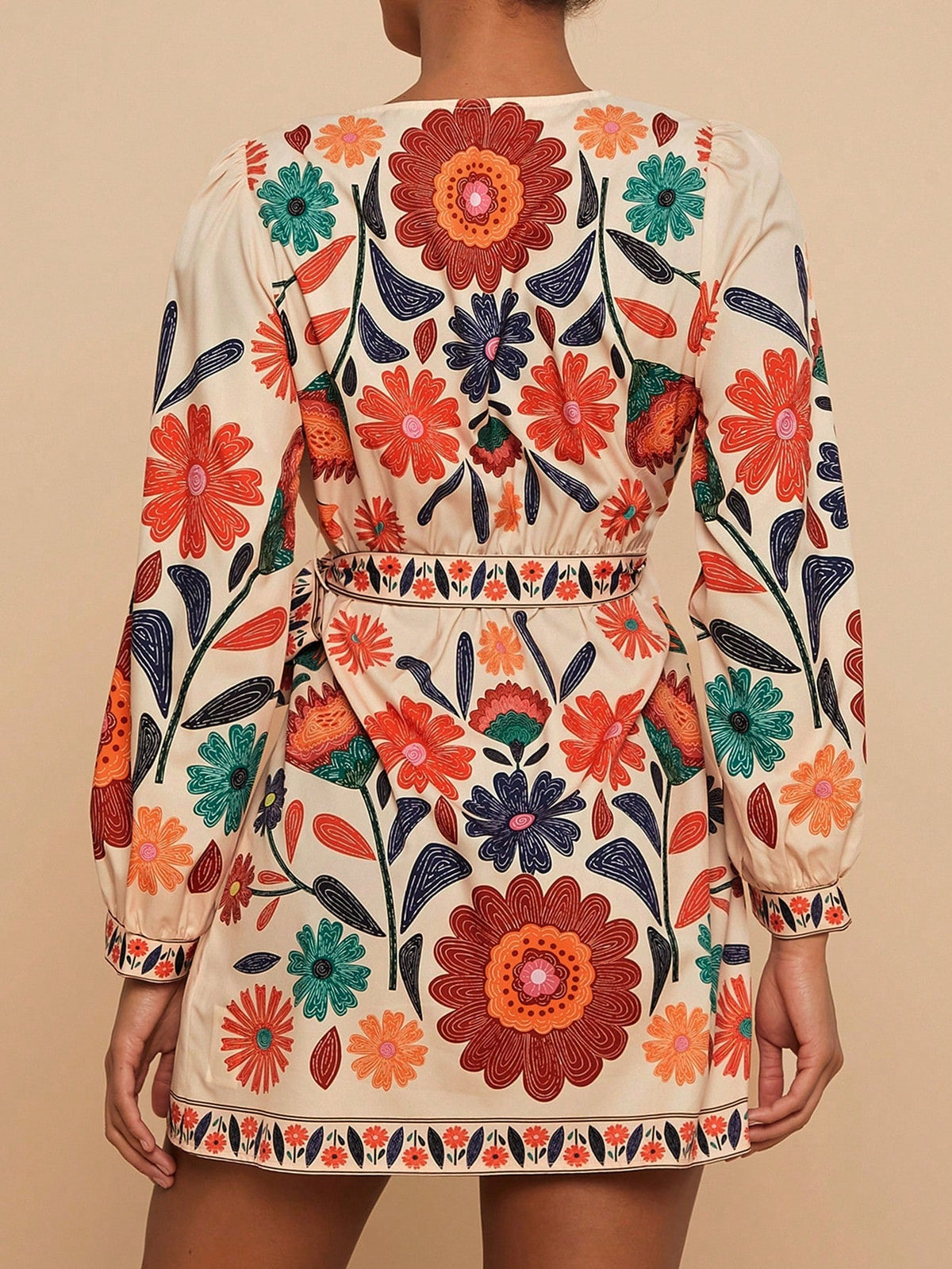 Vestido Curto Floral