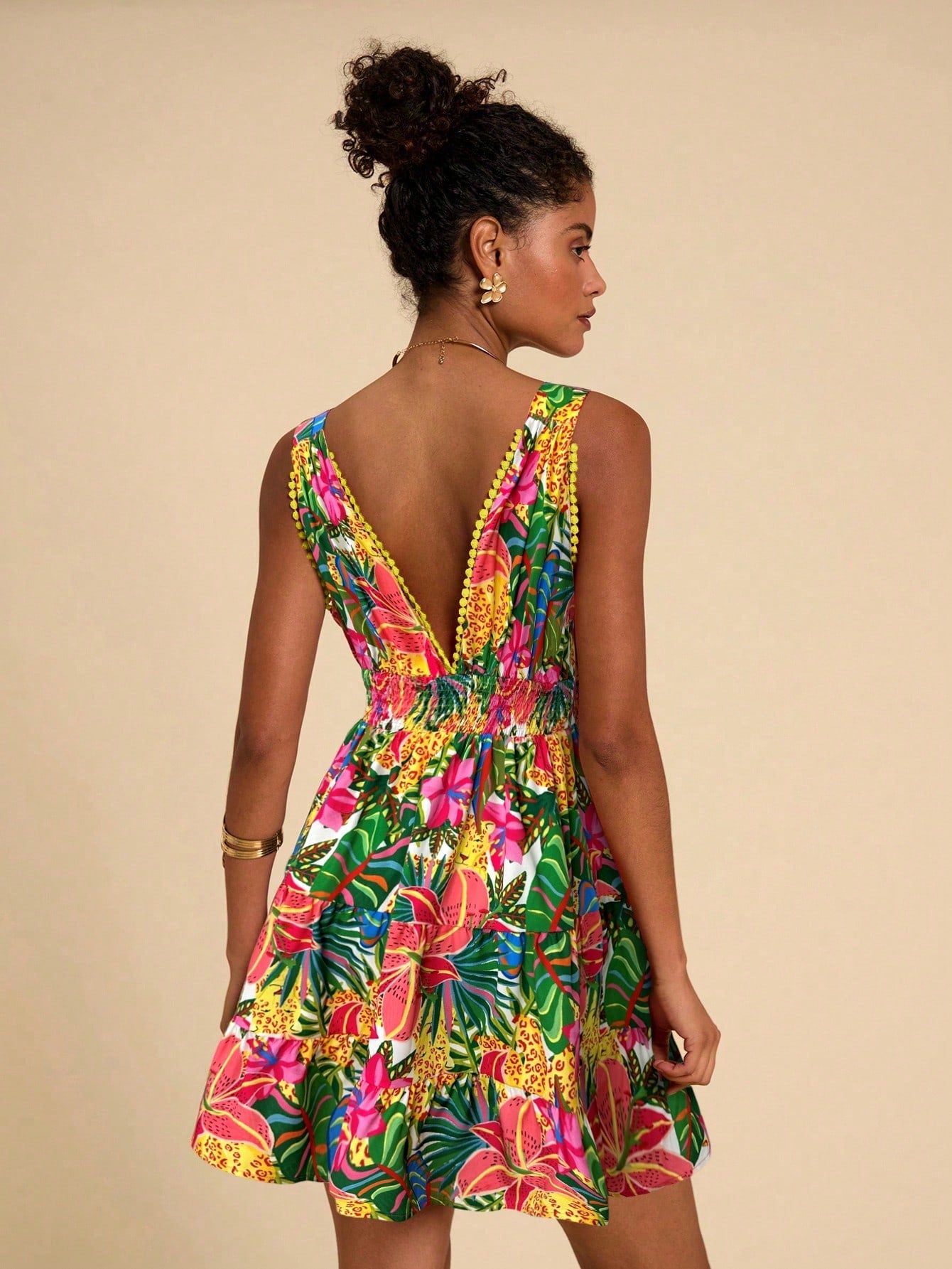 Vestido Decote em V Casual